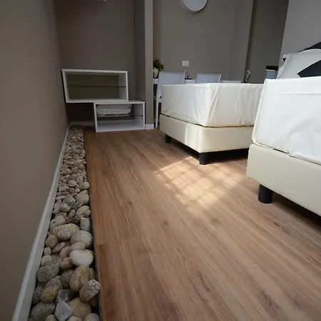 2rooms Bed&basta Affittacamere Legnano