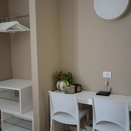 Affittacamere 2rooms Bed&basta